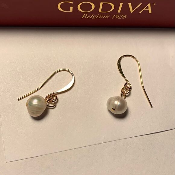 Handmade Genuine Pearl Earrings - Picture 4 of 12